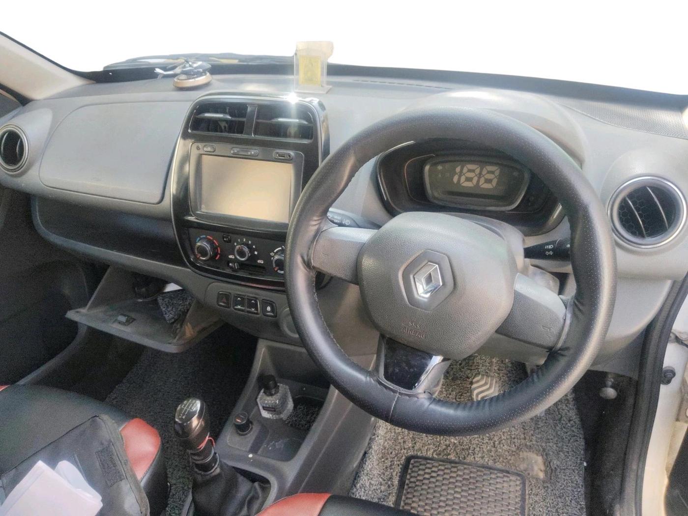 2016 Renault Kwid RXT 0.8 (O), Petrol, Manual, 72,016 km, interior