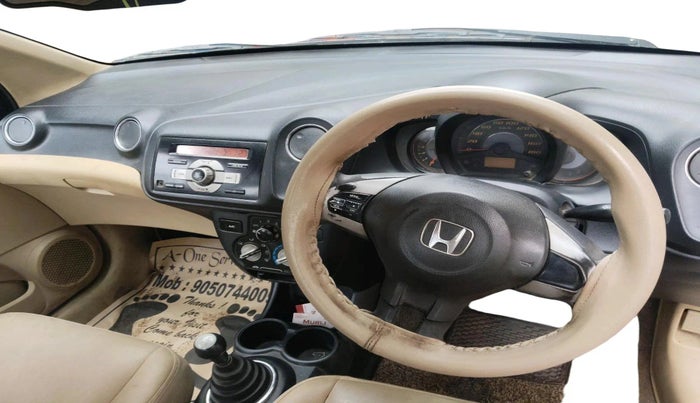 2014 Honda Amaze 1.5L I-DTEC S, Diesel, Manual, 2,19,553 km, interior