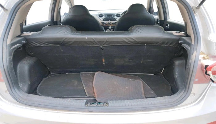 2016 Hyundai Grand i10 SPORTZ 1.1 CRDI, Diesel, Manual, 1,04,350 km, exterior