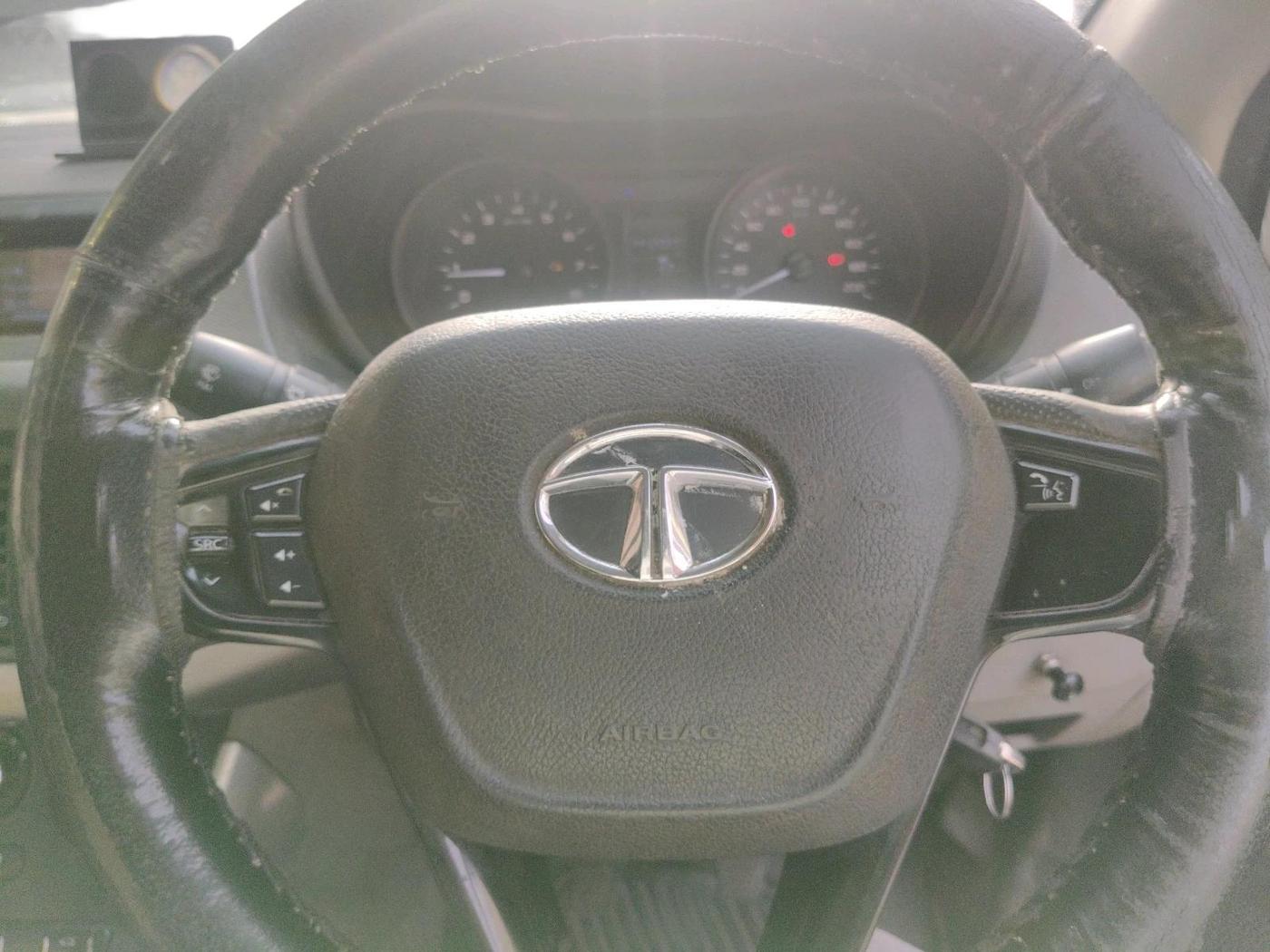 2018 Tata NEXON XM PETROL, Petrol, Manual, 1,23,393 km, interior