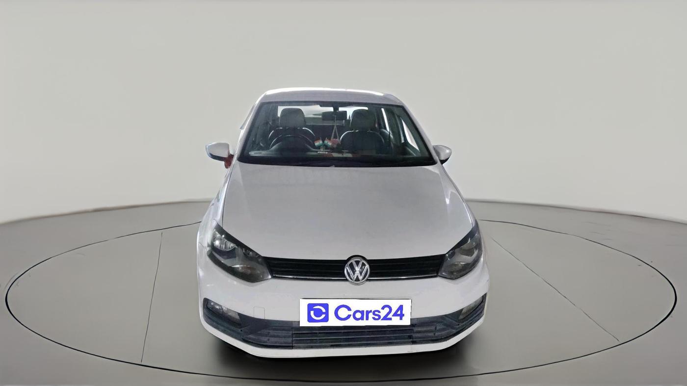 2017 Volkswagen Ameo COMFORTLINE PLUS 1.2L, Petrol, Manual, 1,15,337 km, exterior