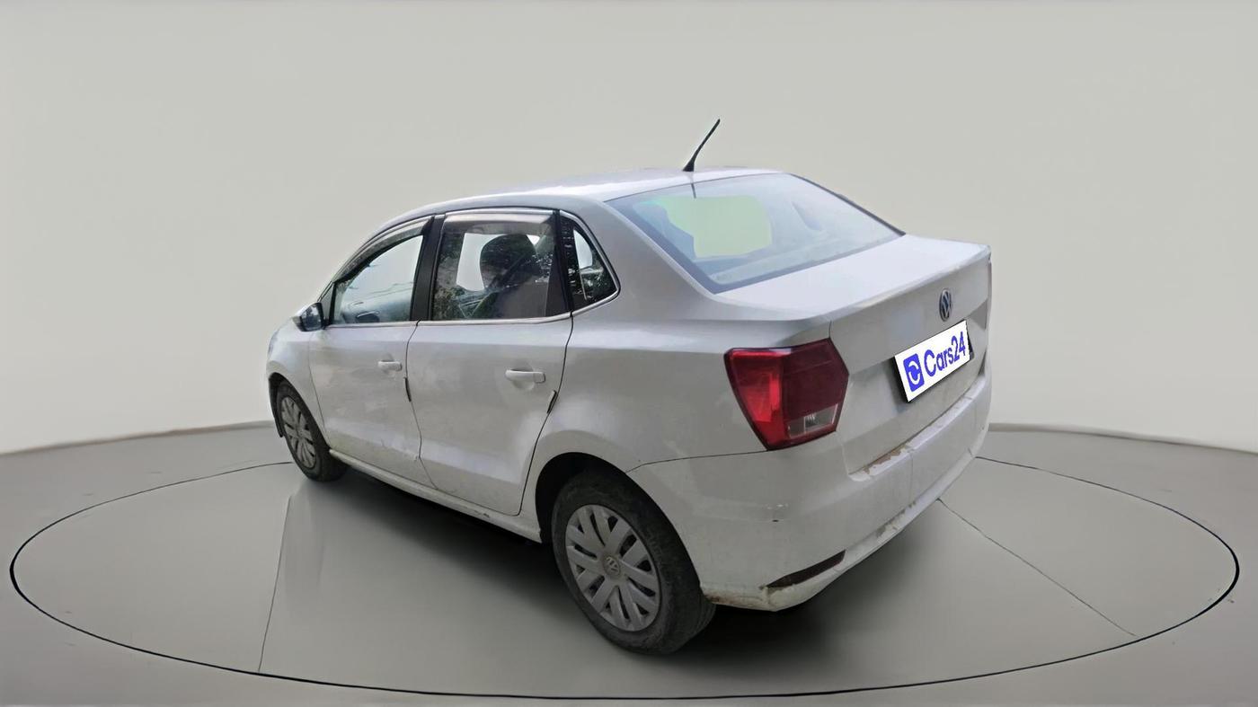 2017 Volkswagen Ameo COMFORTLINE PLUS 1.2L, Petrol, Manual, 1,15,337 km, exterior