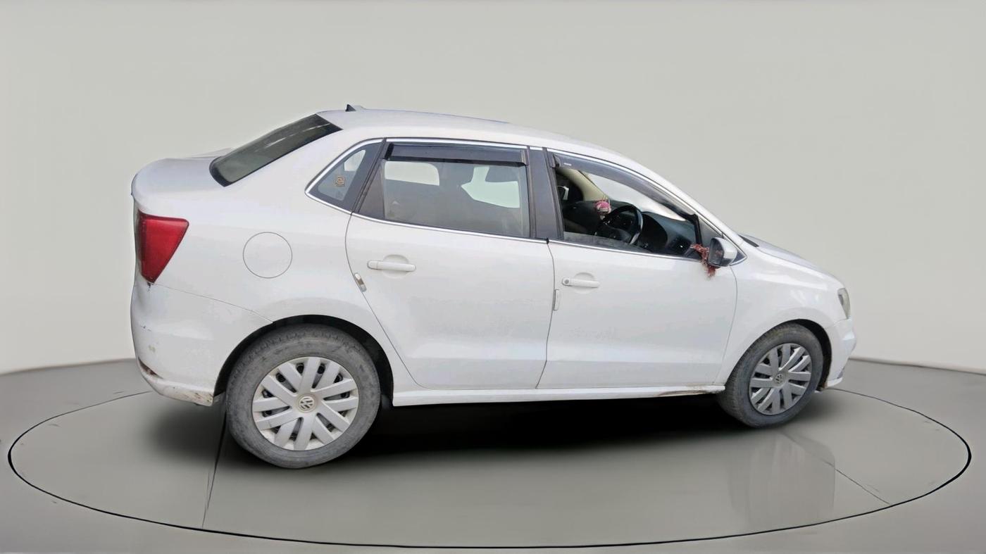 2017 Volkswagen Ameo COMFORTLINE PLUS 1.2L, Petrol, Manual, 1,15,337 km, exterior