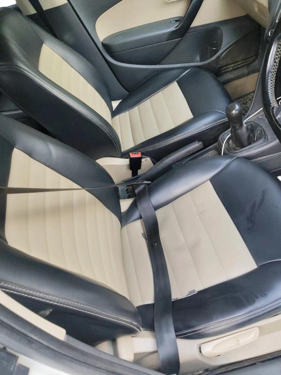 2017 Volkswagen Ameo COMFORTLINE PLUS 1.2L, Petrol, Manual, 1,15,337 km, interior