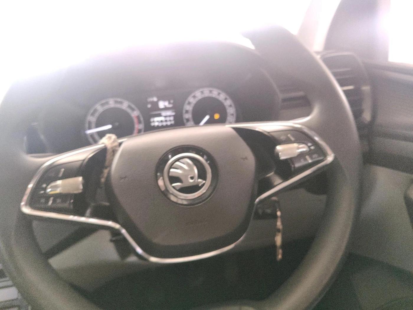 2021 Skoda KUSHAQ ACTIVE 1.0L TSI MT, Petrol, Manual, 96,985 km, interior