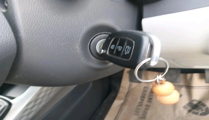 2021 Hyundai GRAND I10 NIOS MAGNA 1.2 KAPPA VTVT, Petrol, Manual, 32,609 km, interior