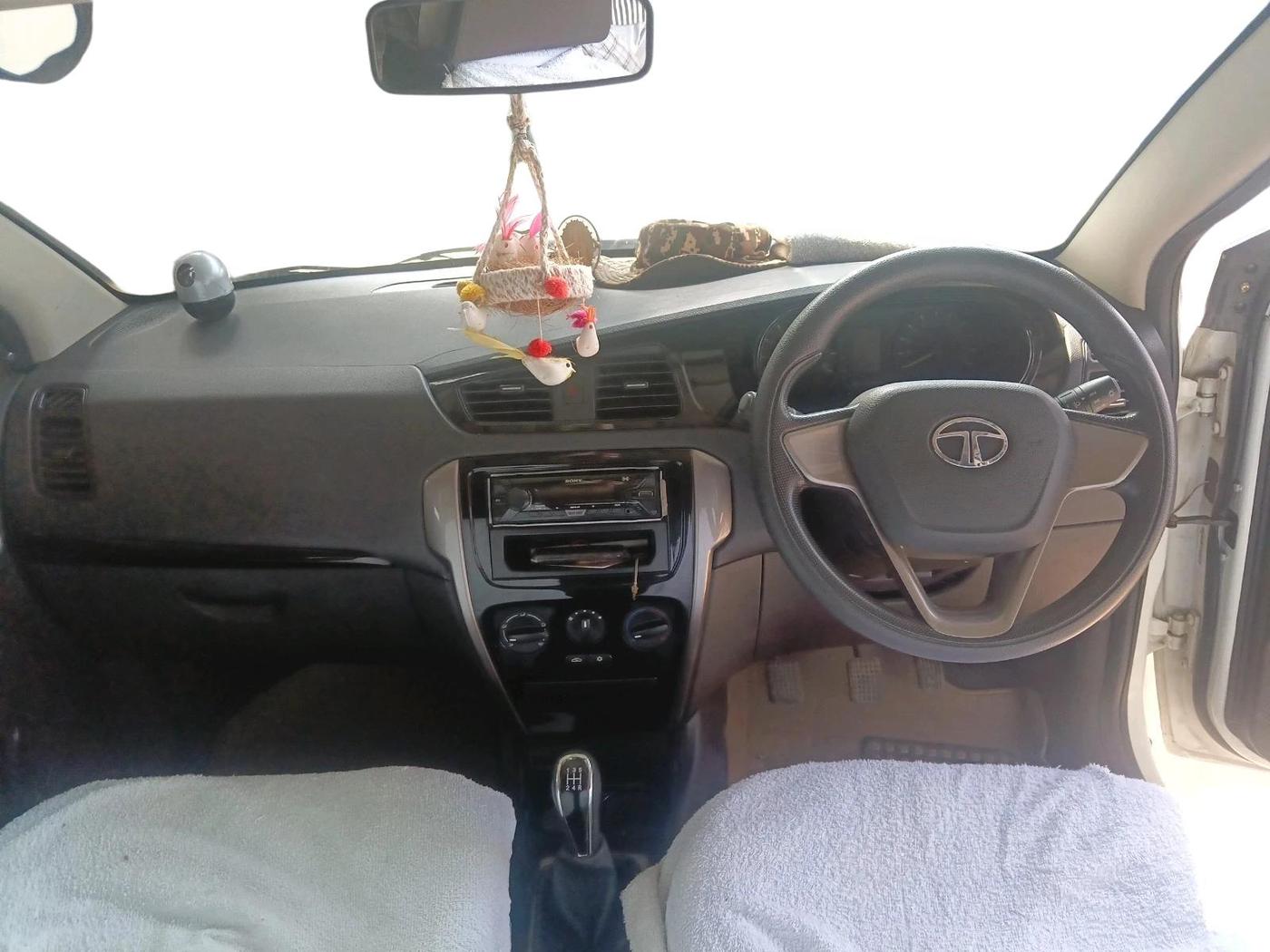 2016 Tata Bolt XE QUADRAJET, Diesel, Manual, 48,422 km, interior
