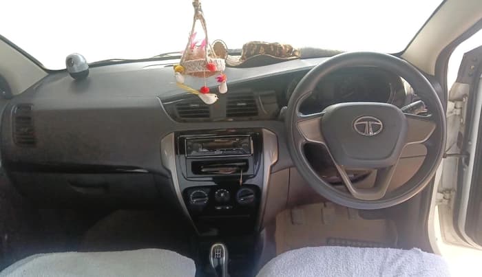 2016 Tata Bolt XE QUADRAJET, Diesel, Manual, 48,422 km, interior