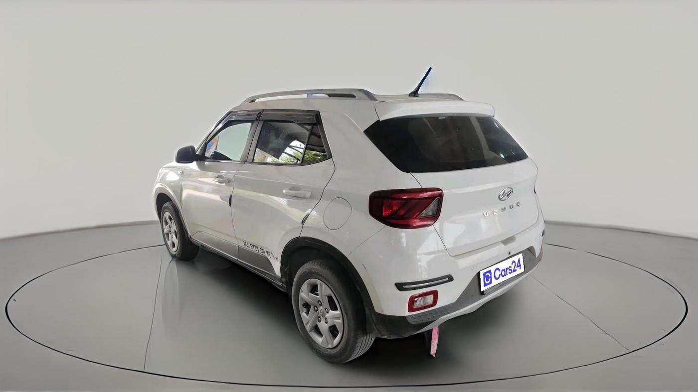 2021 Hyundai VENUE S 1.2, Petrol, Manual, 28,648 km, exterior