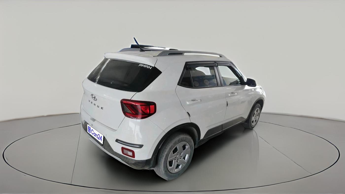 2021 Hyundai VENUE S 1.2, Petrol, Manual, 28,648 km, exterior
