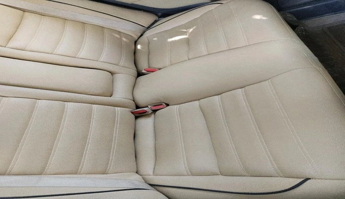 2016 Honda City 1.5L I-VTEC V MT, Petrol, Manual, 1,23,999 km, interior