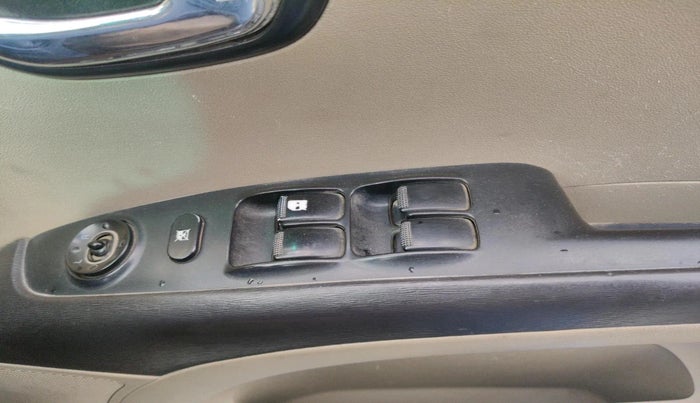 2011 Hyundai i10 MAGNA 1.2, Petrol, Manual, 96,793 km, interior