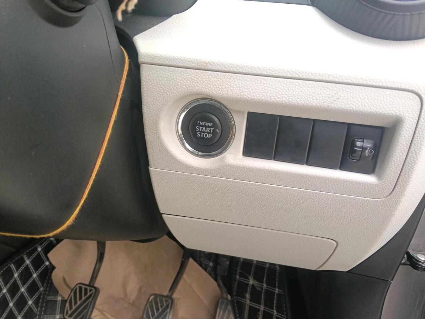 2023 Maruti IGNIS ALPHA 1.2, Petrol, Manual, 42,821 km, interior