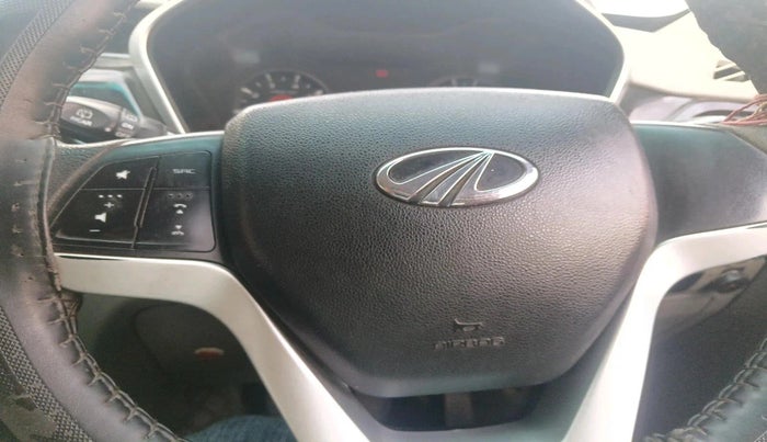 2016 Mahindra Kuv100 K6 6 STR, CNG, Manual, 1,27,285 km, interior