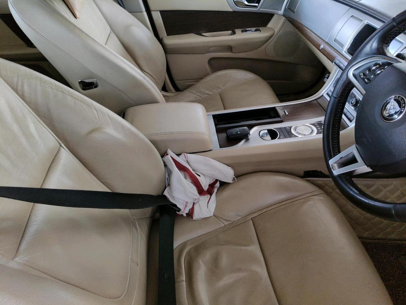 2015 Jaguar XF 2.2 DIESEL, Diesel, Automatic, 61,662 km, interior