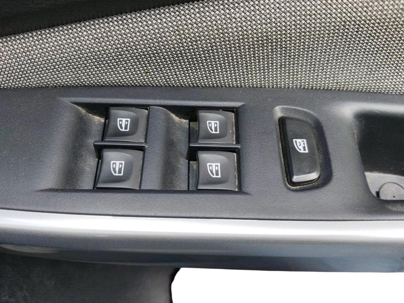 2024 Nissan MAGNITE XE, Petrol, Manual, 8,491 km, interior