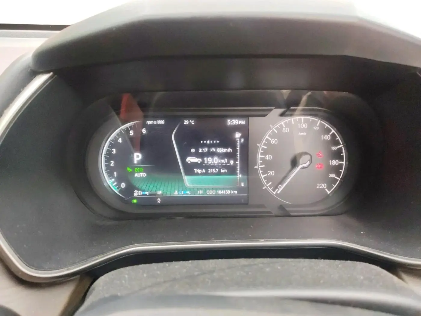 2020 Tata Harrier XZA PLUS 2.0L, Diesel, Automatic, 1,04,139 km, interior