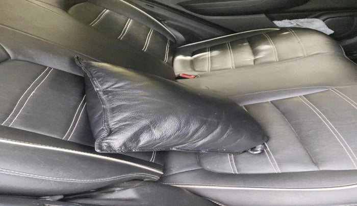 2022 Hyundai VENUE S+ 1.2, Petrol, Manual, 36,644 km, interior