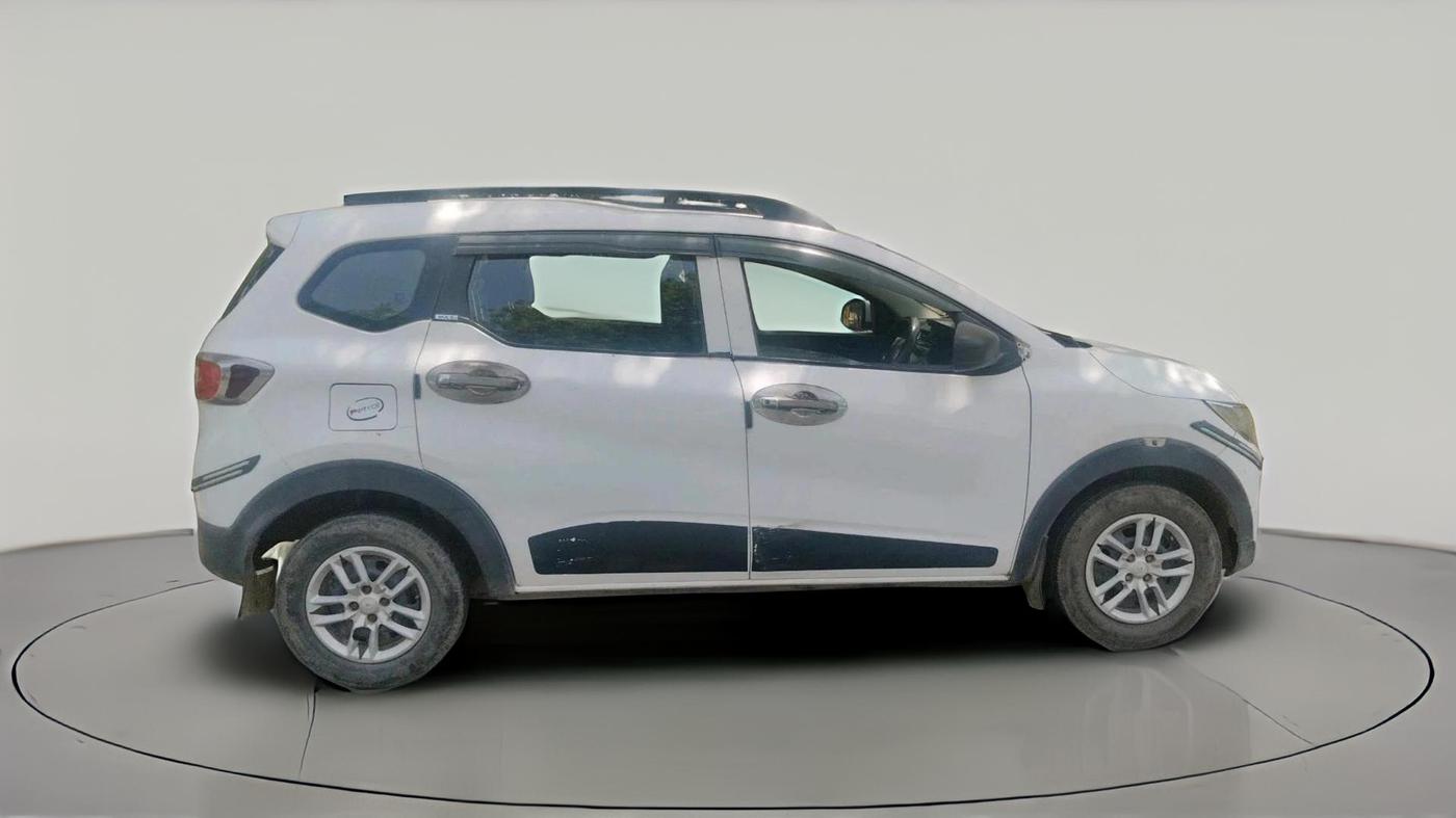 2019 Renault TRIBER RXT, Petrol, Manual, 1,18,380 km, exterior