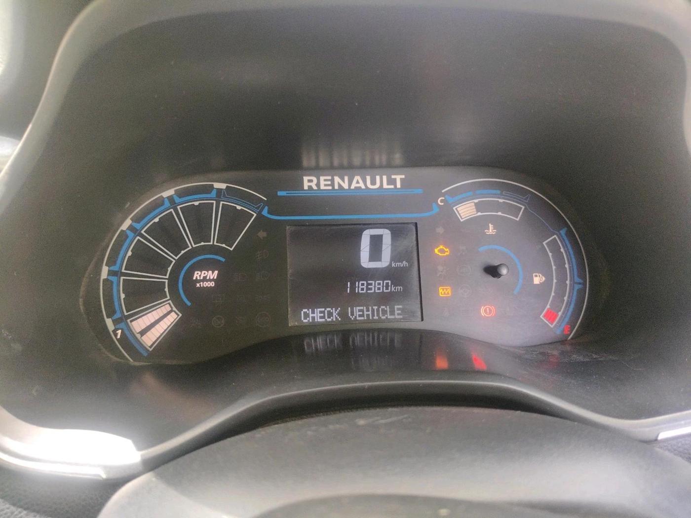 2019 Renault TRIBER RXT, Petrol, Manual, 1,18,380 km, interior
