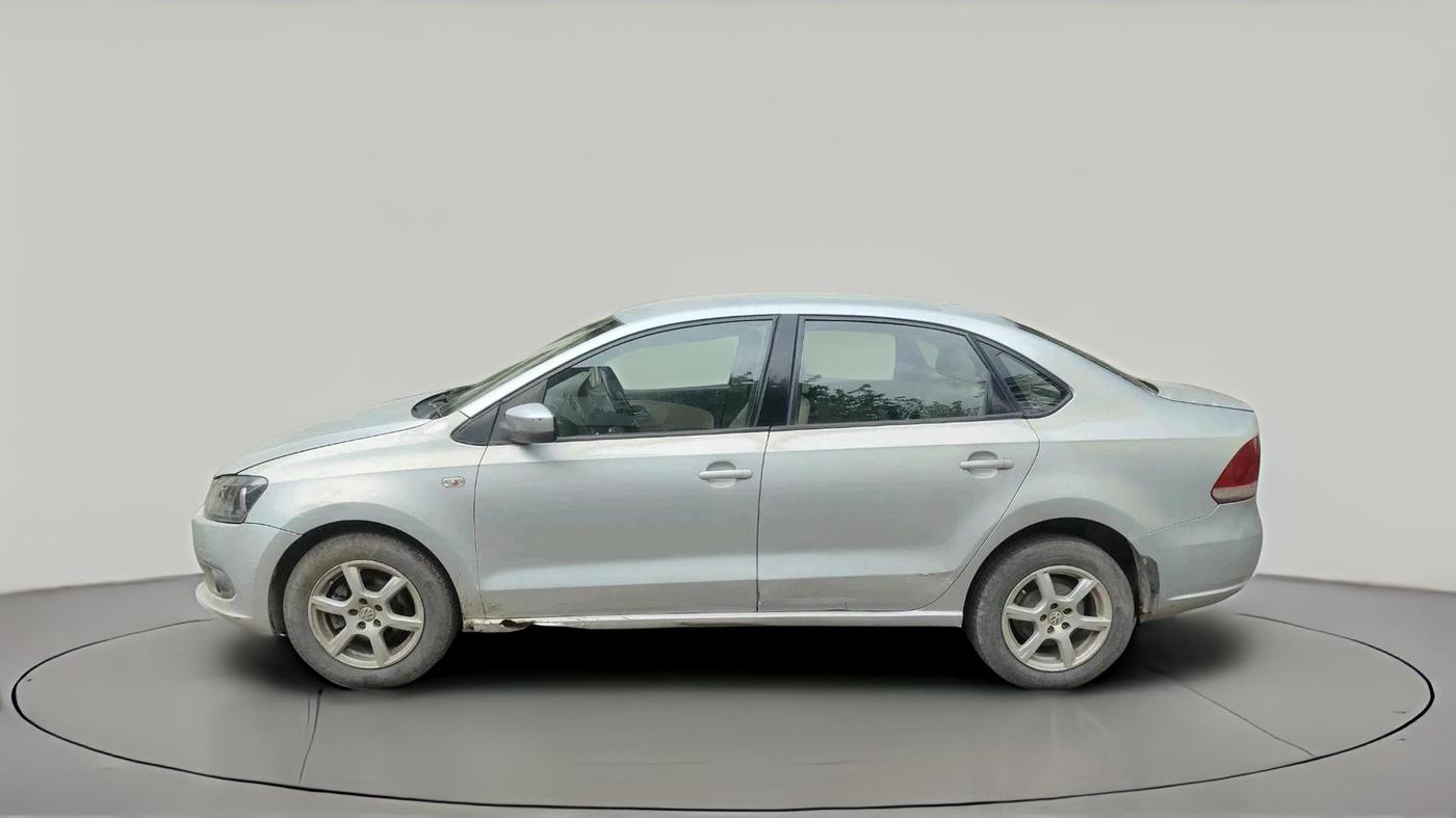 2013 Volkswagen Vento TRENDLINE DIESEL 1.6, Diesel, Manual, 2,11,375 km, exterior