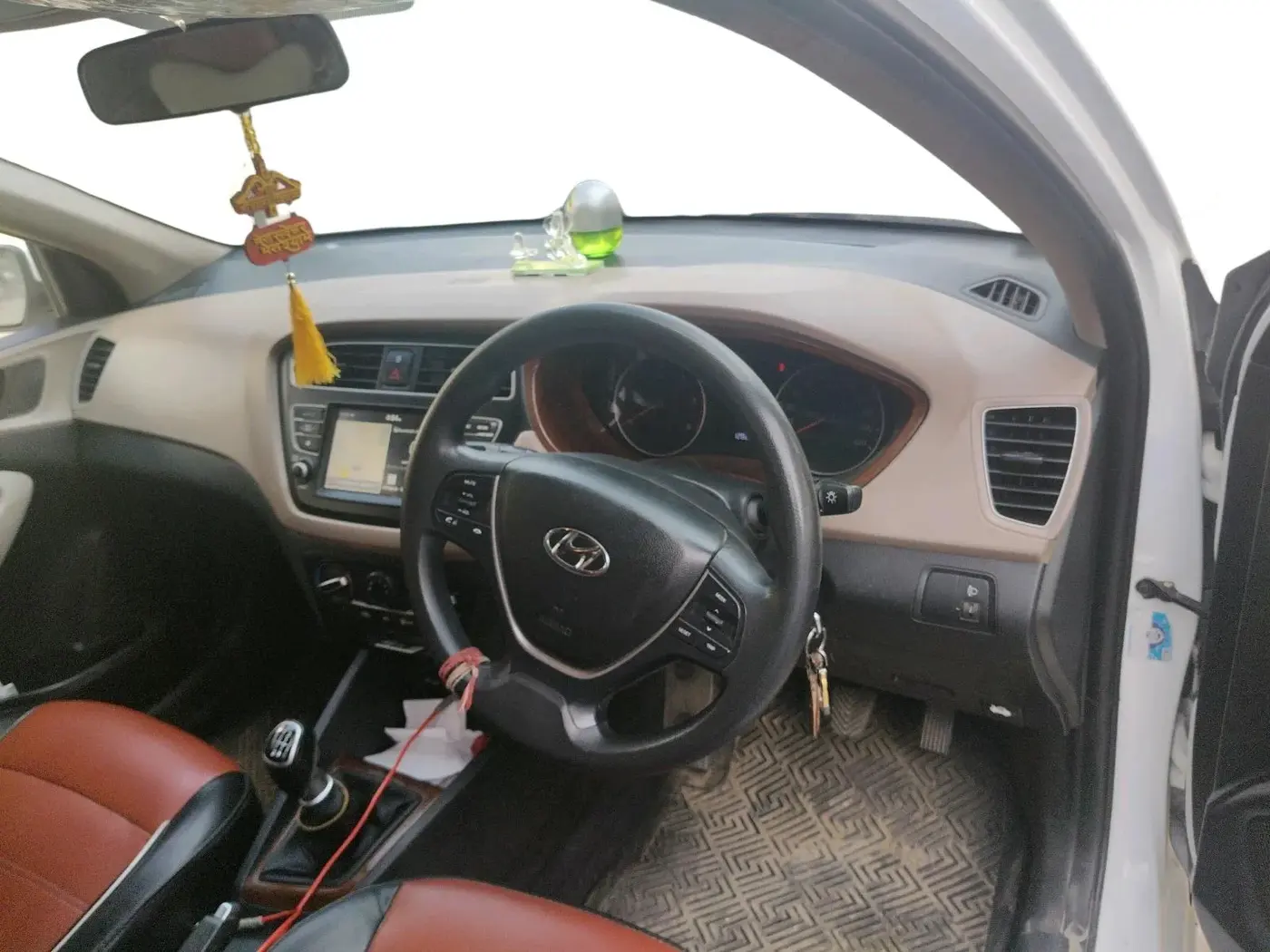 2019 Hyundai Elite i20 SPORTZ PLUS 1.4 CRDI, Diesel, Manual, 1,28,203 km, interior