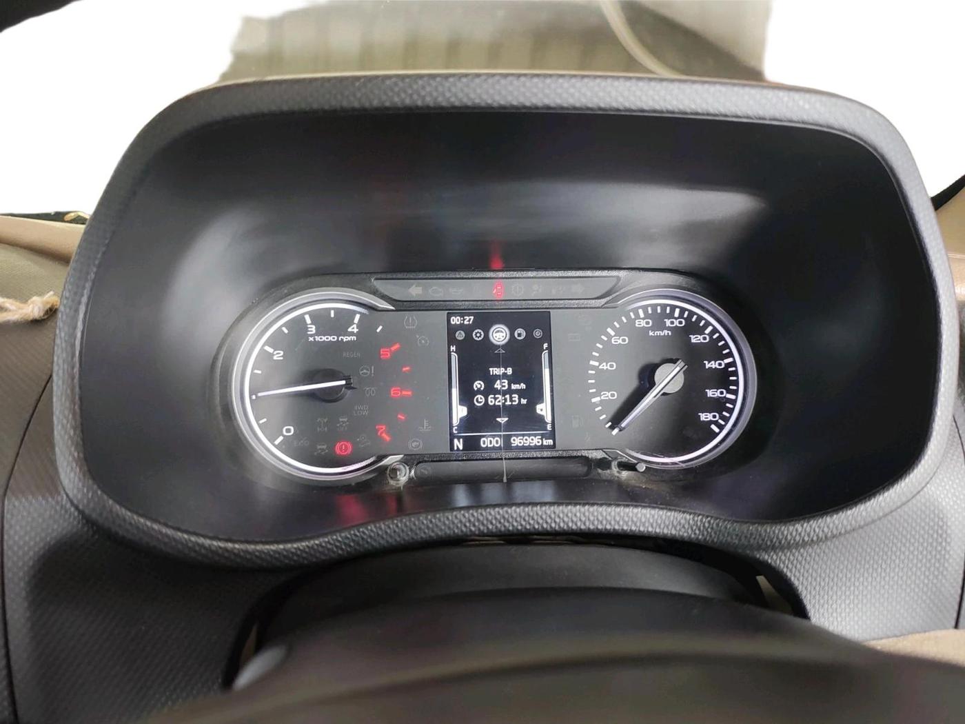 2022 Mahindra BOLERO NEO N10 R, Diesel, Manual, 96,997 km, interior