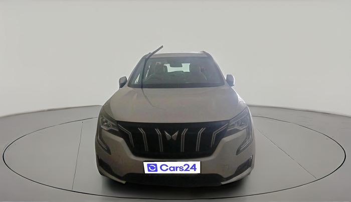 2022 Mahindra XUV700 AX 7 P AT 7 STR, Petrol, Automatic, 80,789 km, exterior