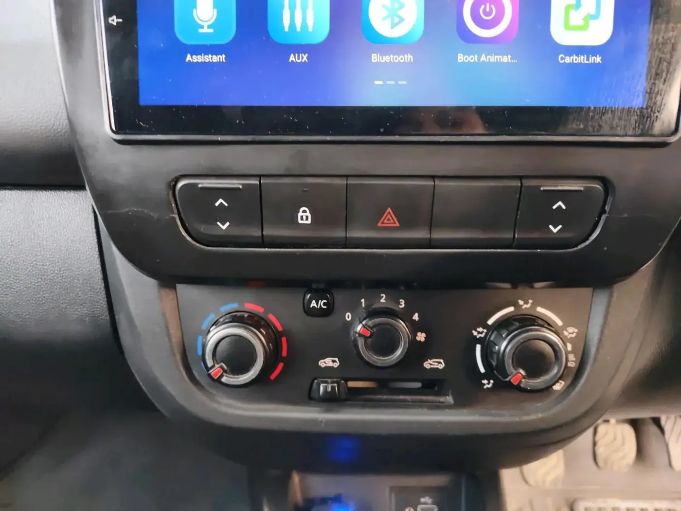 2020 Renault Kwid RXT 1.0 (O), Petrol, Manual, 80,694 km, interior