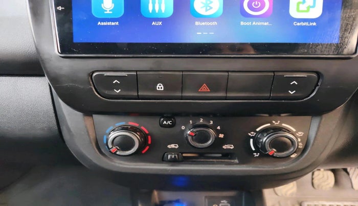 2020 Renault Kwid RXT 1.0 (O), Petrol, Manual, 80,694 km, interior