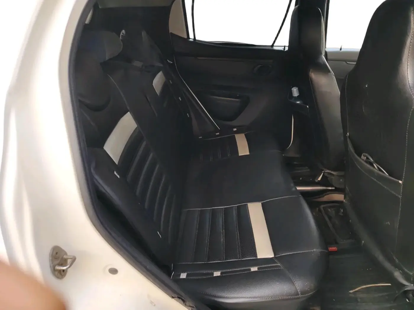 2020 Renault Kwid RXT 1.0 (O), Petrol, Manual, 80,694 km, interior