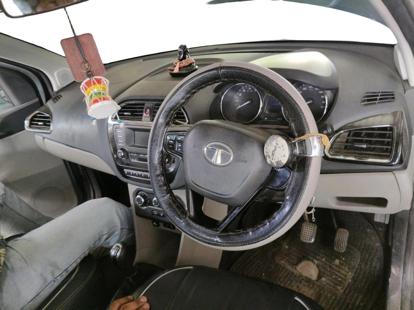 2018 Tata Tiago XZ PETROL, CNG, Manual, 97,366 km, interior