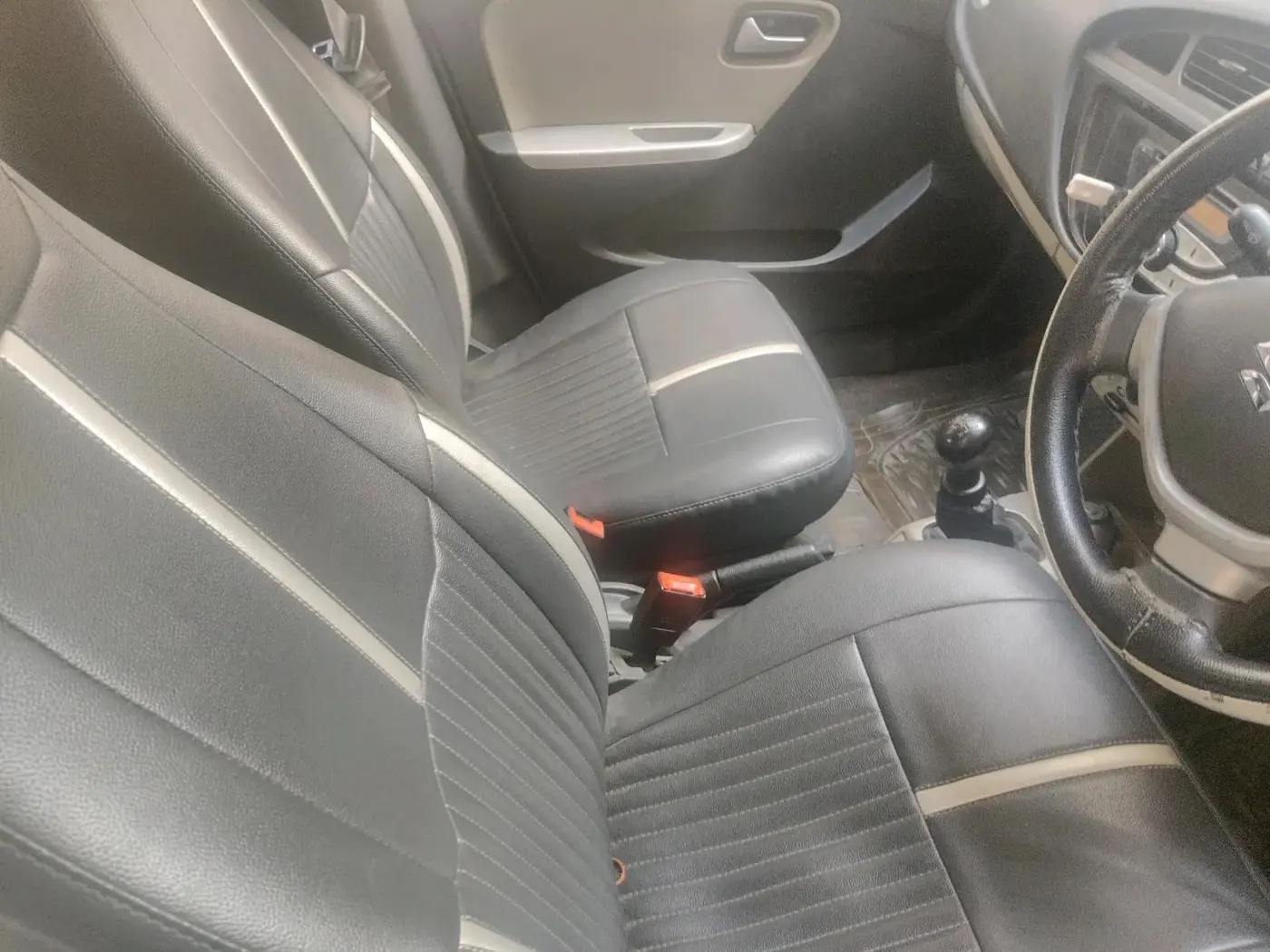 2015 Maruti Alto K10 VXI, Petrol, Manual, 95,941 km, interior