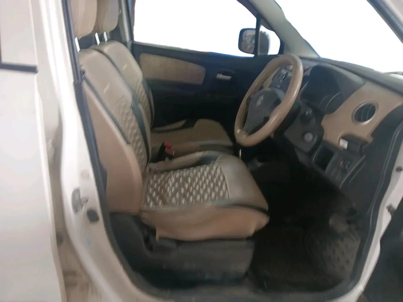 2017 Maruti Wagon R 1.0 VXI AMT, Petrol, Automatic, 1,10,545 km, interior