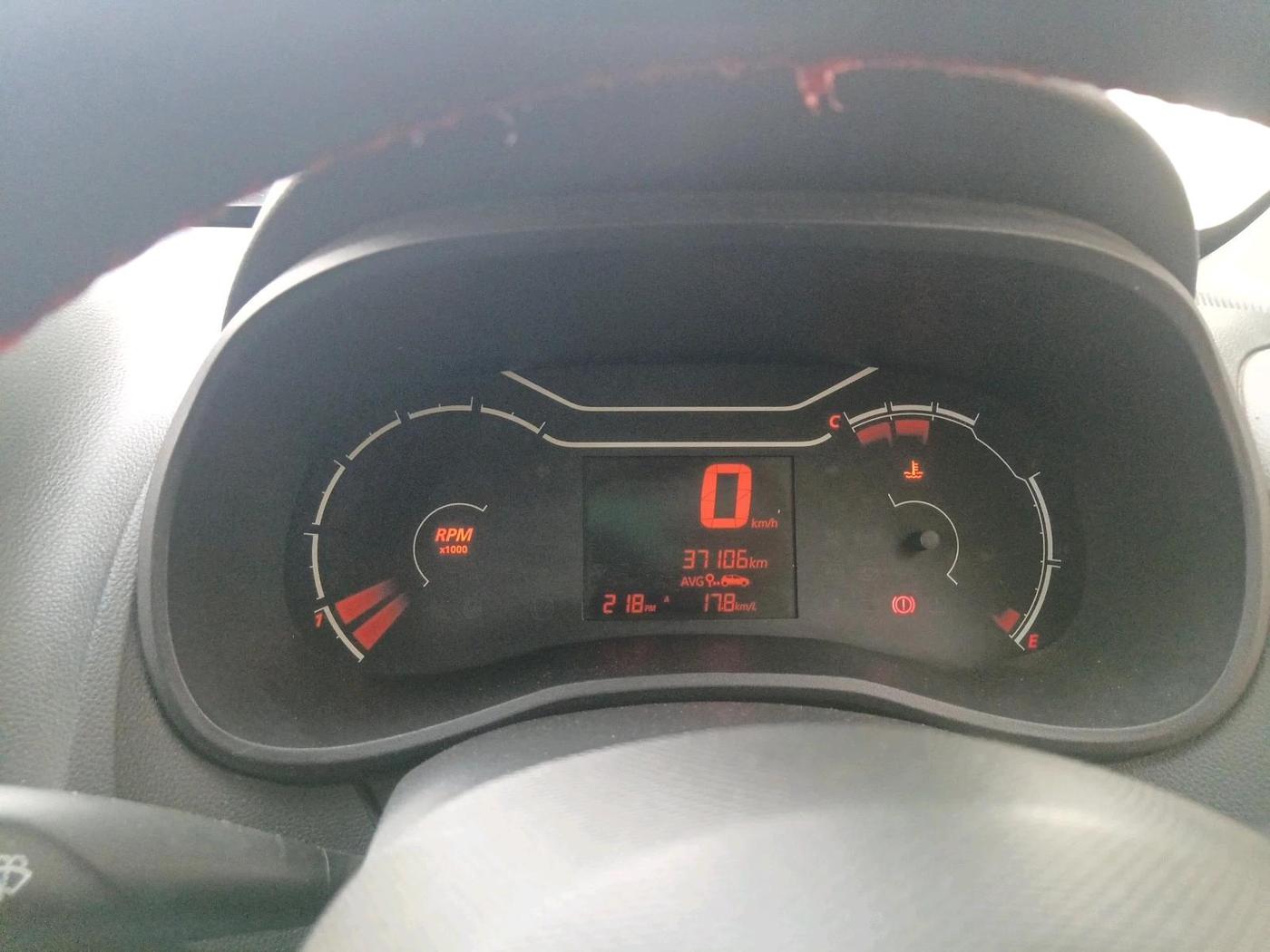 2022 Renault Kwid RXL 1.0 (O), Petrol, Manual, 37,106 km, interior