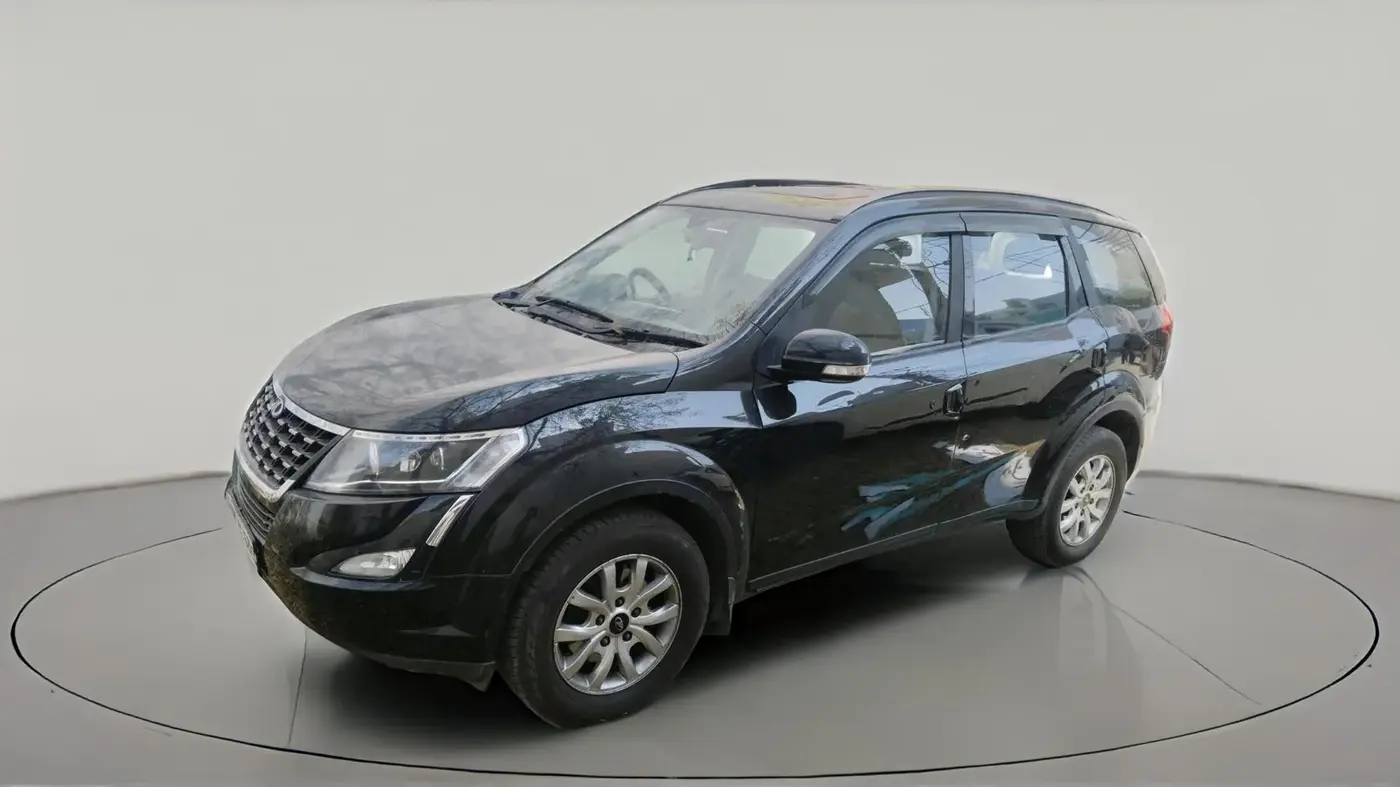 2020 Mahindra XUV500 W9, Diesel, Manual, 1,40,104 km, exterior