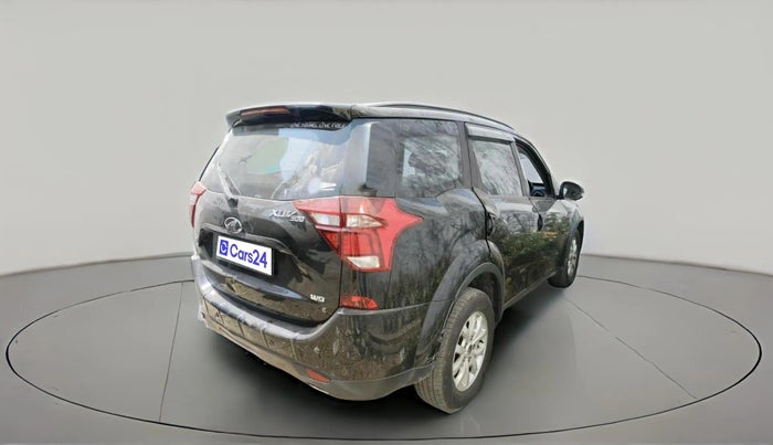 2020 Mahindra XUV500 W9, Diesel, Manual, 1,40,104 km, exterior