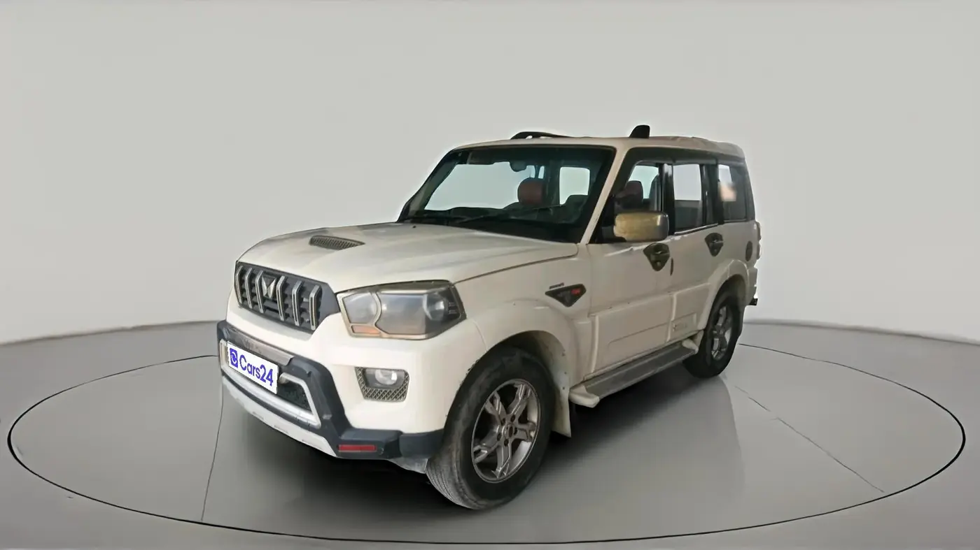 2016 Mahindra Scorpio S4 PLUS, Diesel, Manual, 93,776 km, exterior