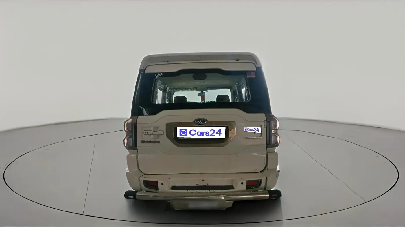 2016 Mahindra Scorpio S4 PLUS, Diesel, Manual, 93,776 km, exterior