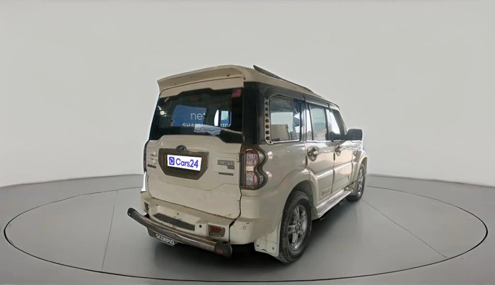 2016 Mahindra Scorpio S4 PLUS, Diesel, Manual, 93,776 km, exterior