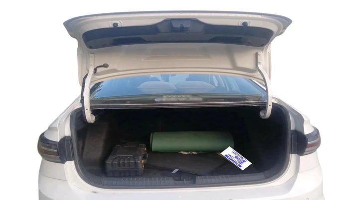 2023 Volkswagen VIRTUS TOPLINE TSI 1.0 AT, Petrol, Automatic, 30,310 km, exterior