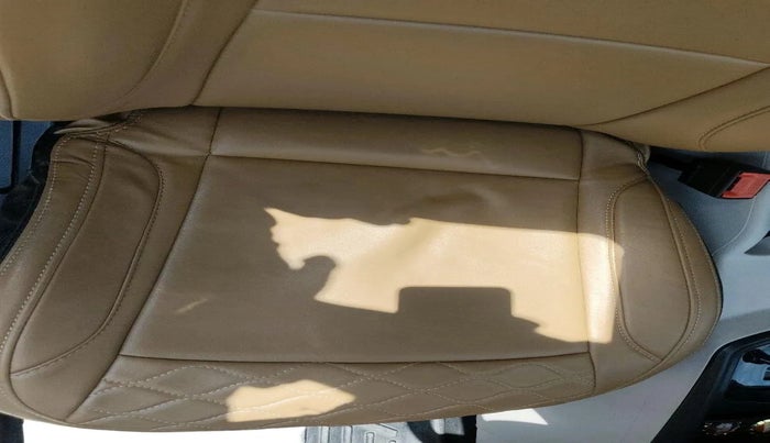 2021 Mahindra XUV300 W6 1.5 DIESEL AMT, Diesel, Automatic, 64,758 km, interior