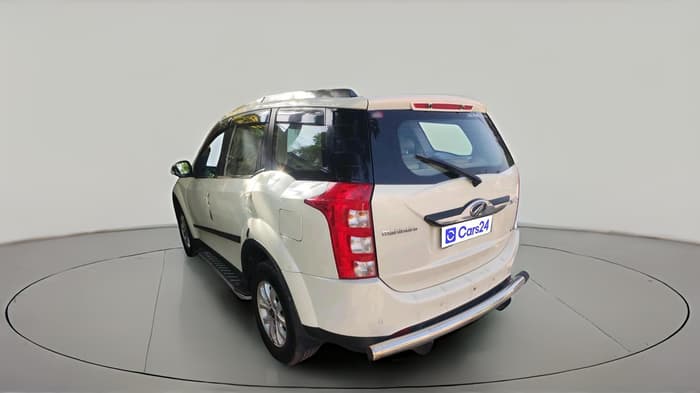2016 Mahindra XUV500 W8, Diesel, Manual, 91,500 km, exterior