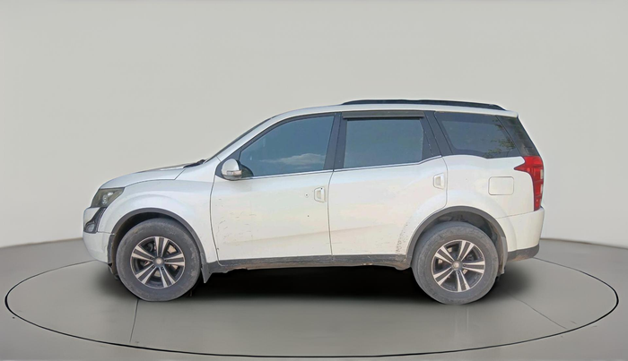 2017 Mahindra XUV500 W6 1.99, Diesel, Manual, 1,54,014 km, exterior