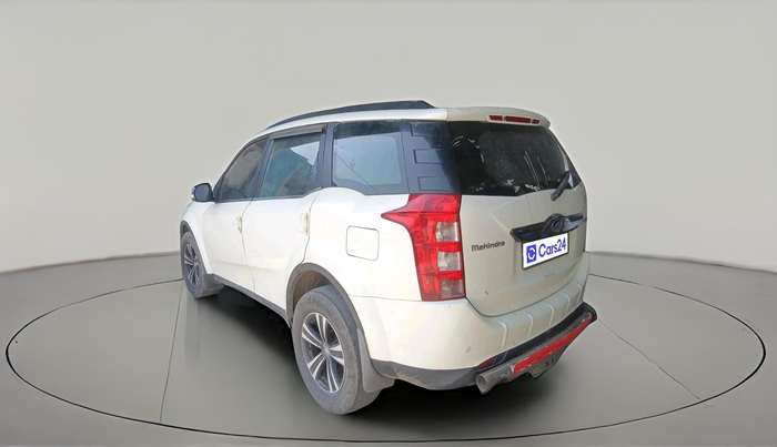 2017 Mahindra XUV500 W6 1.99, Diesel, Manual, 1,54,014 km, exterior