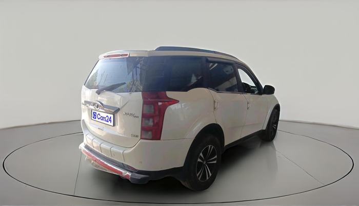 2017 Mahindra XUV500 W6 1.99, Diesel, Manual, 1,54,014 km, exterior