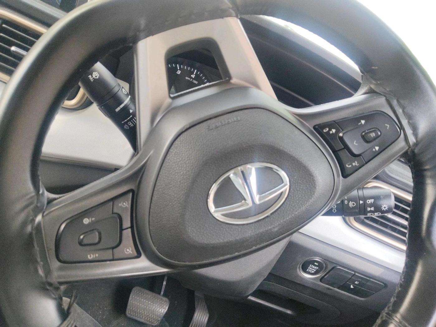 2022 Tata PUNCH ACCOMPLISHED AMT, Petrol, Automatic, 39,197 km, interior