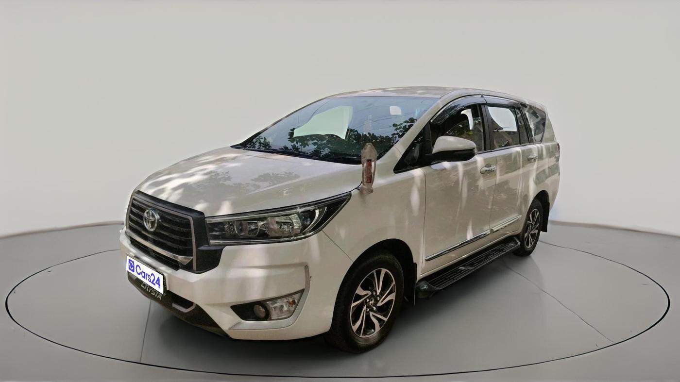 2024 Toyota Innova Crysta GX Plus 7 STR , Diesel, Manual, 88,433 km, exterior