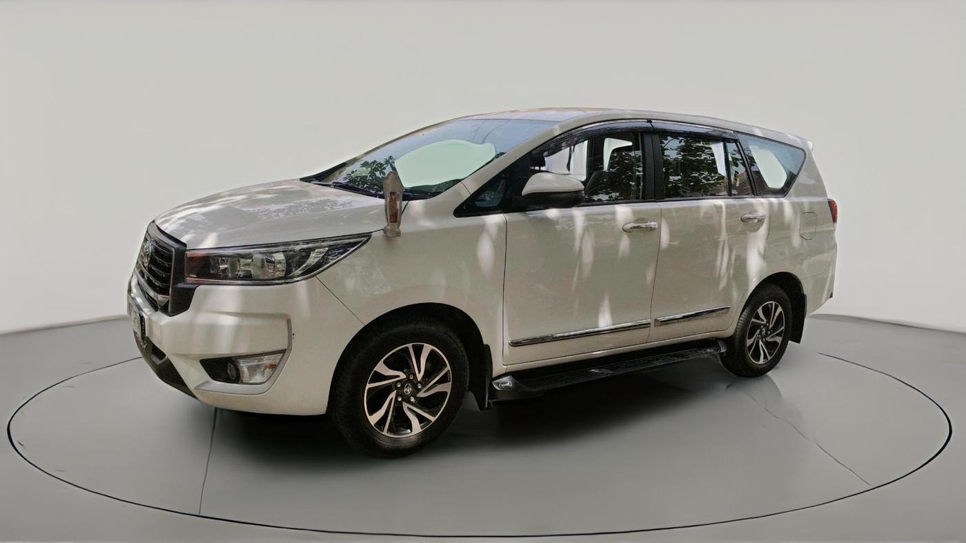 2024 Toyota Innova Crysta GX Plus 7 STR , Diesel, Manual, 88,433 km, exterior