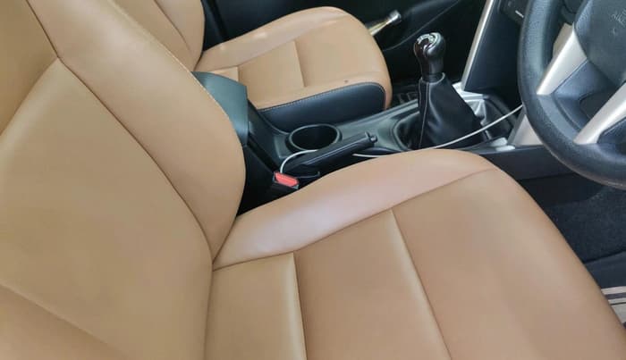2024 Toyota Innova Crysta GX Plus 7 STR , Diesel, Manual, 88,433 km, interior